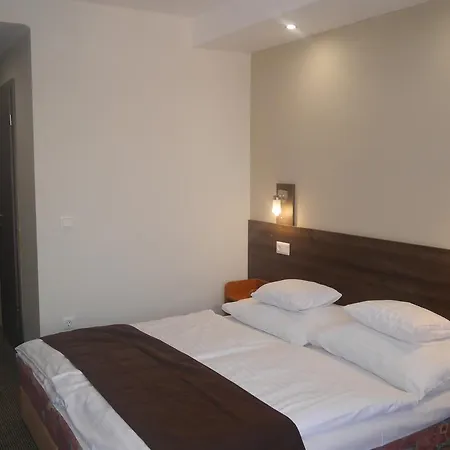 Tagore Hotel 3*