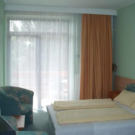 Tagore بالاتونفوريد